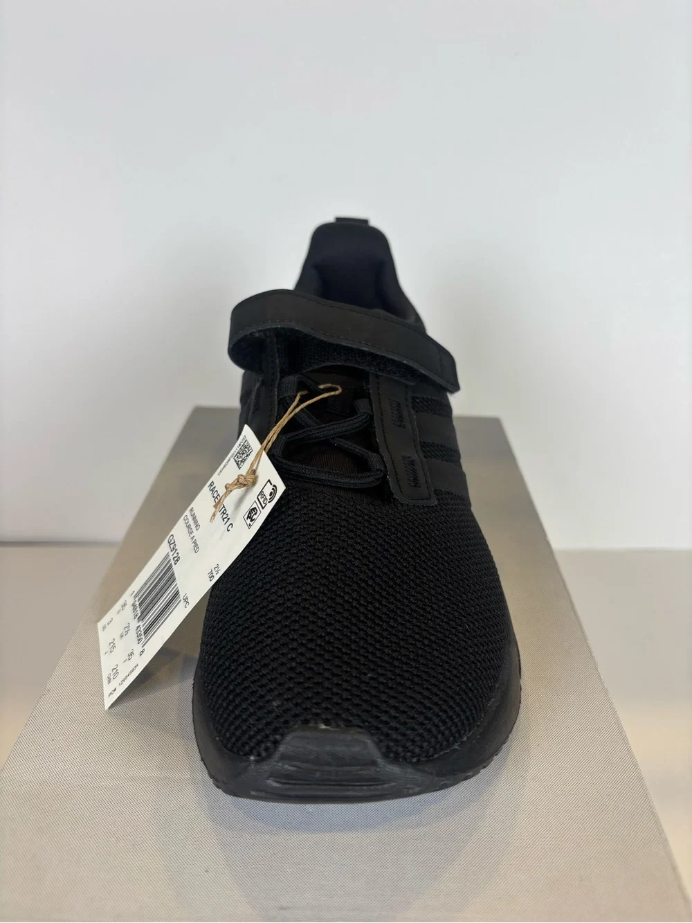 NWT adidas Kids Racer TR21 C Triple Black Sneakers Sz 3